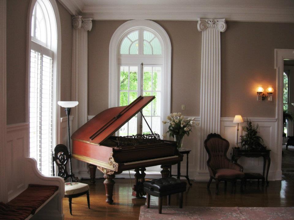 Longview grand piano main entrance hall